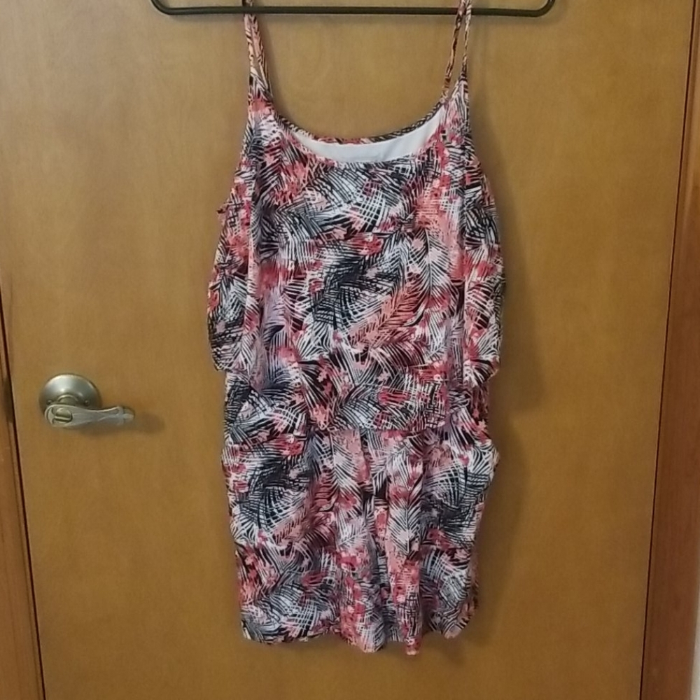 Guess Women's Medium Romper w/pockets